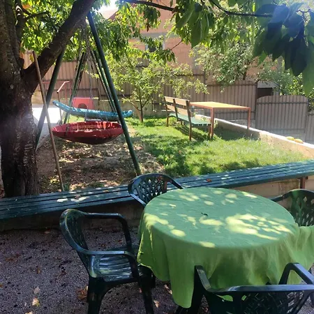 Apartamento Dina's Sweet & Cozy Saraievo